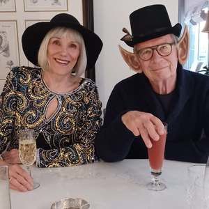 Meet your Posher, Sharon